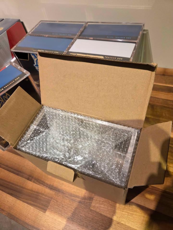 Acrylic Display Case 4 Pack Z502