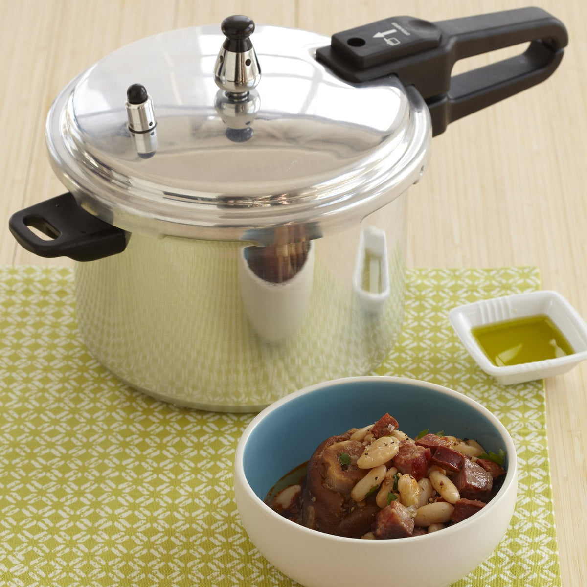 Aluminum Stovetop Pressure Cooker 4.2Qt L687